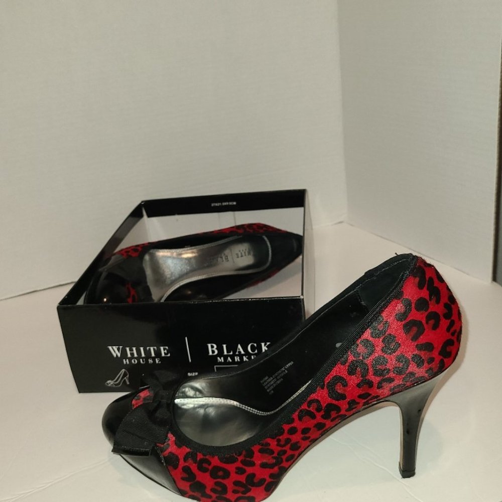 White House Black Market Naomi Kid Skin Pumps